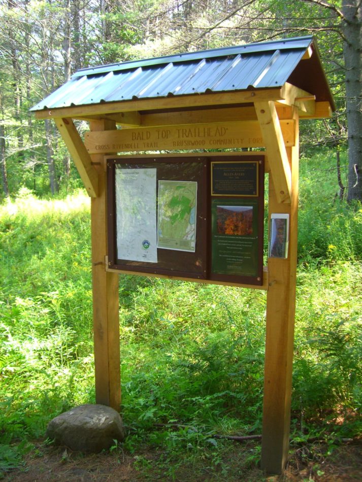 Post and Beam Trailhead Sign