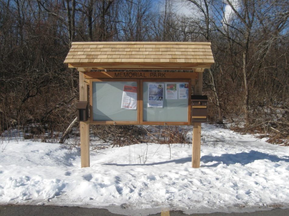 stretched classic trailhead kiosk with brochure holder and sign in 
