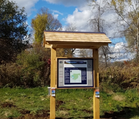 Classic Trailhead Kiosk: A Timber Frame Sign Board