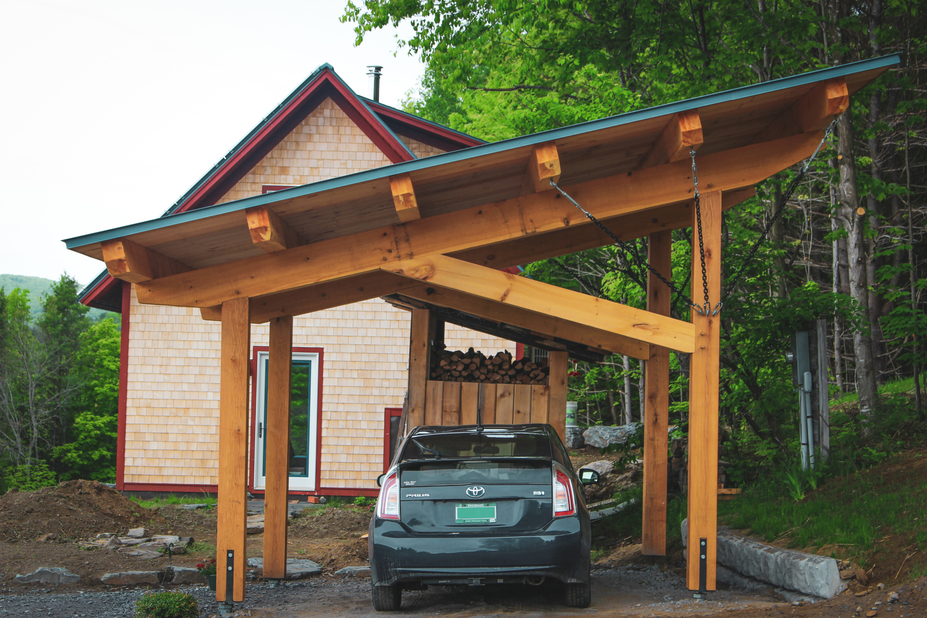 The Vermont Solar Carport - CarportZue 12NoPlate