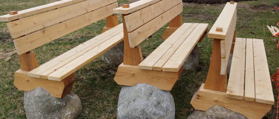timberhomes boulder park bench
