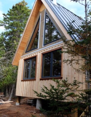 A small cabin on the Bay of Fundy in Maine.