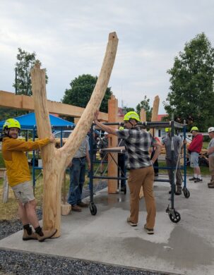 beginning of the hand raising of timber frame